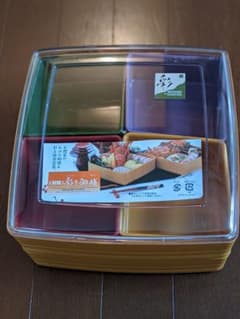 オシャレ２段お重箱　プラスチックのサムネイル