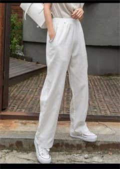 SHEIN  DAZY シンプル　ストレートレッグ　パンツのサムネイル