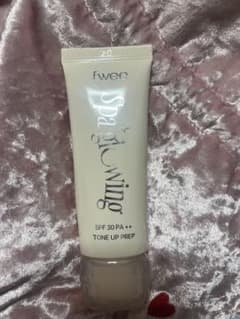 fwee Spa glowing TONE UP PREPのサムネイル