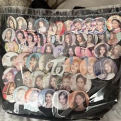 TWICE 痛バ サナ 缶バッジ 缶バッチ - メルカリ