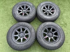 ランドクルーザープラド用スタッドレス&ホイール４本セット265/65R17のサムネイル