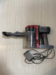 Dyson ハンディ　掃除機　ジャンクのサムネイル