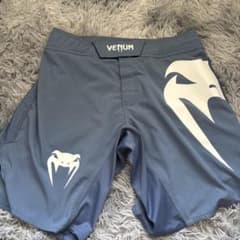 VENUMのmmaファイトショーツ　Sサイズのサムネイル