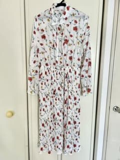 【美品】花柄ロングワンピースのサムネイル