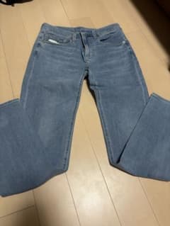 GU デニム スキニー ズボン 水色のサムネイル