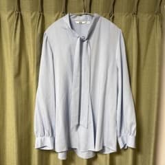 リボン付きライトブルー長袖シャツ XXLのサムネイル