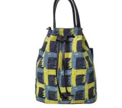 ピュウチャン様 /thoroughbredサラブレットネイビー/巾着Lサイズ