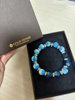GOLD STONE ブレスレット 青 ブルー キラキラ 箱付きのサムネイル