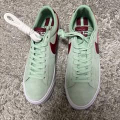 ぼ*ん様 NIKE SB ZOOM BLAZER LOW PRO GTのサムネイル