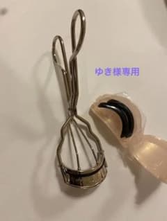 美品　KOJI ビューラー❤︎のサムネイル