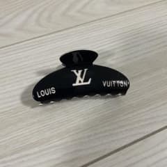 LOUIS VUITTON ヘアクリップ バレッタ - メルカリ