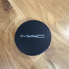 M·A·C パウダーファンデーション