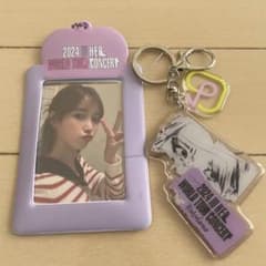 IU 横浜ライブ　トレカ　ストラップのサムネイル