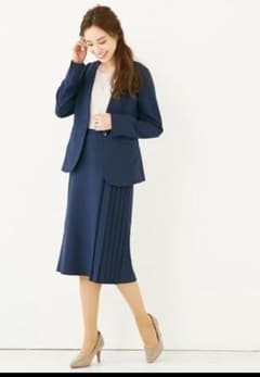 ゆ♡様専用新品未使用✱ノーカラースーツのサムネイル