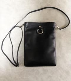 本革サコッシュ　ハンドメイドのサムネイル