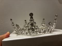 loveティアラ クラウン シルバー クリスタル 王冠 結婚式 前撮り 披露宴のサムネイル
