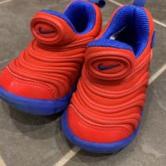 ナイキ　スニーカーのサムネイル