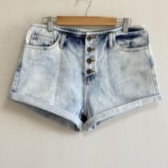 FOREVER21 プレミアムデニム ショートパンツ US28 ロールアップのサムネイル