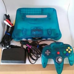送料込み　Nintendo64本体クリアブルーのサムネイル