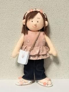 オリジナルハンドメイド人形 オリジナルハンドメイド着せ替え人形☆キュ～トなピンク - メルカリ