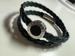 BVLGARI ダークグリーン 編み込みレザーブレスレット - メルカリ