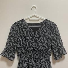 花柄ワンピースのサムネイル