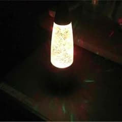 七色に変化するお洒落な照明のサムネイル