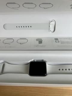 【美品】Apple Watch Series 3 ホワイト 本体のサムネイル
