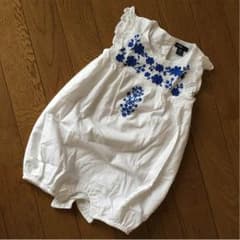 babyGAP 刺繍ロンパースのサムネイル
