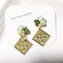 S-251 ハンドメイド☆ビジューピアス／イヤリング - メルカリ