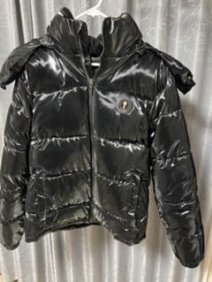 Trapstar（トラップスター）黒 ダウンジャケット 正規品 人気モデルのサムネイル