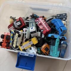 トミカ、ミニカーセット70台 - メルカリ