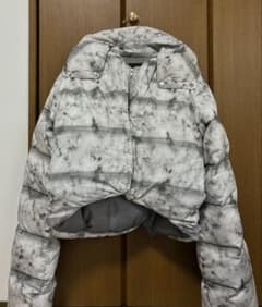 GRANCY】プリントショートリアルダウン Mサイズ - メルカリ