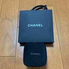 CHANEL シャネル　時計ケースのサムネイル
