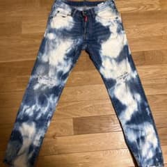 DSQUARED2 ジーンズ  サイズ48 ダメージのサムネイル