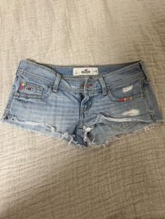 レア　Hollister ダメージ加工 ショートパンツ W25のサムネイル
