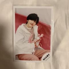 なにわ男子 道枝駿佑 公式写真のサムネイル