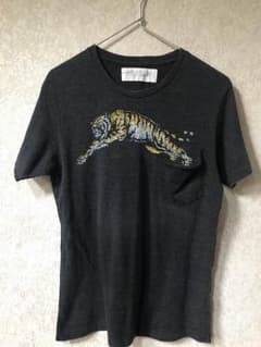 HEARTH Tシャツのサムネイル