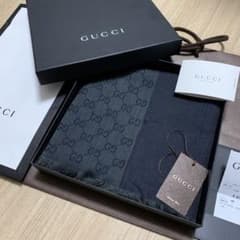 最新モデル❗️新品❤️GUCCIマフラー❗️国内正規購入◾️箱・紙袋付き‼️グッチマフラーのサムネイル