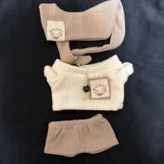 着せ替えぬいぐるみ　服　20cm ニット　ベージュ　ブラウンのサムネイル