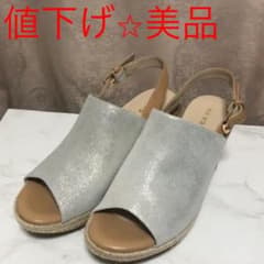 大幅値下げ⭐︎美品⭐︎cavacava  サンダル　シルバー　Lサイズのサムネイル