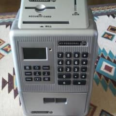 計算機能付き貯金箱のサムネイル