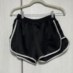 レディース ショートパンツ ブラック ドルフィンパンツのサムネイル