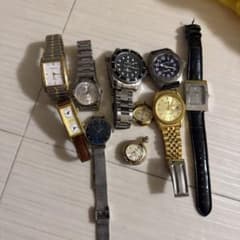 多様なデザインのアナログ時計コレクション（レザー、ステンレス