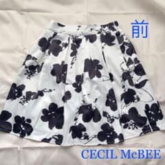 セシルマクビー 花柄スカートのサムネイル