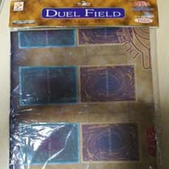 ★新品★遊戯王初期公式デュエルフィールド　プレイマットのサムネイル