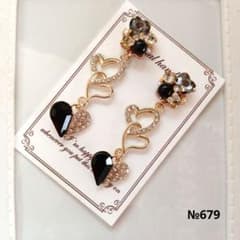 ♡ハンドメイド♡ビジューピアスorイヤリング№679 - メルカリ
