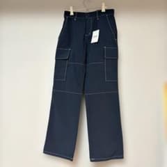 ネイビー カーゴパンツ 新品タグ付きのサムネイル