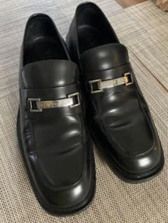 GUCCI ブラック ローファーのサムネイル