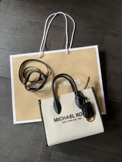限定お値下げ中!！マイケルコース　キャンバストート　国内購入のサムネイル